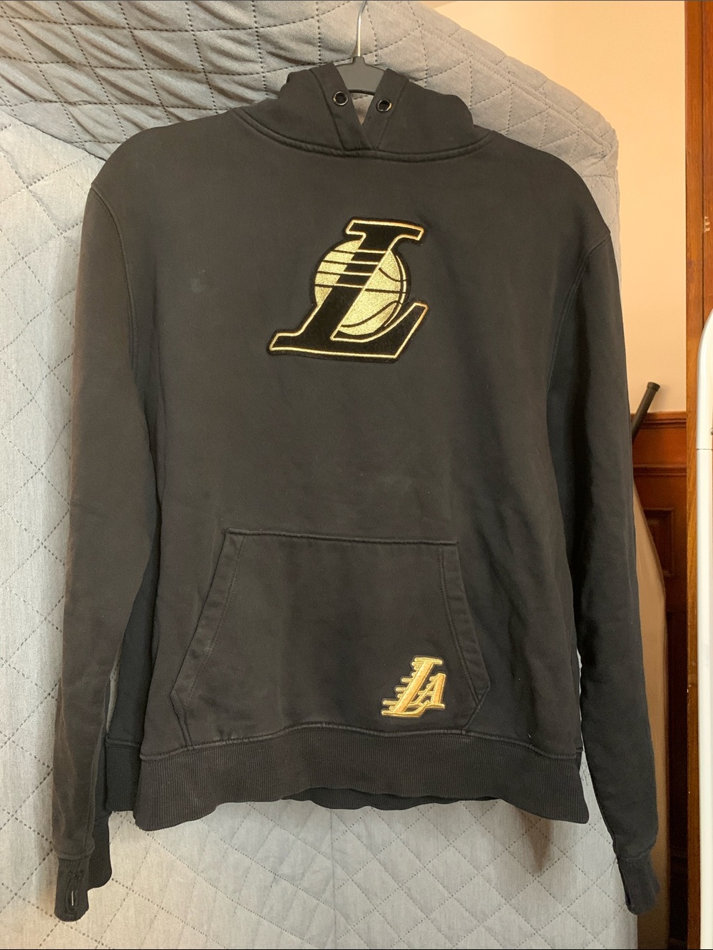 Athletic Collection Black Los Angeles Lakers hoodie